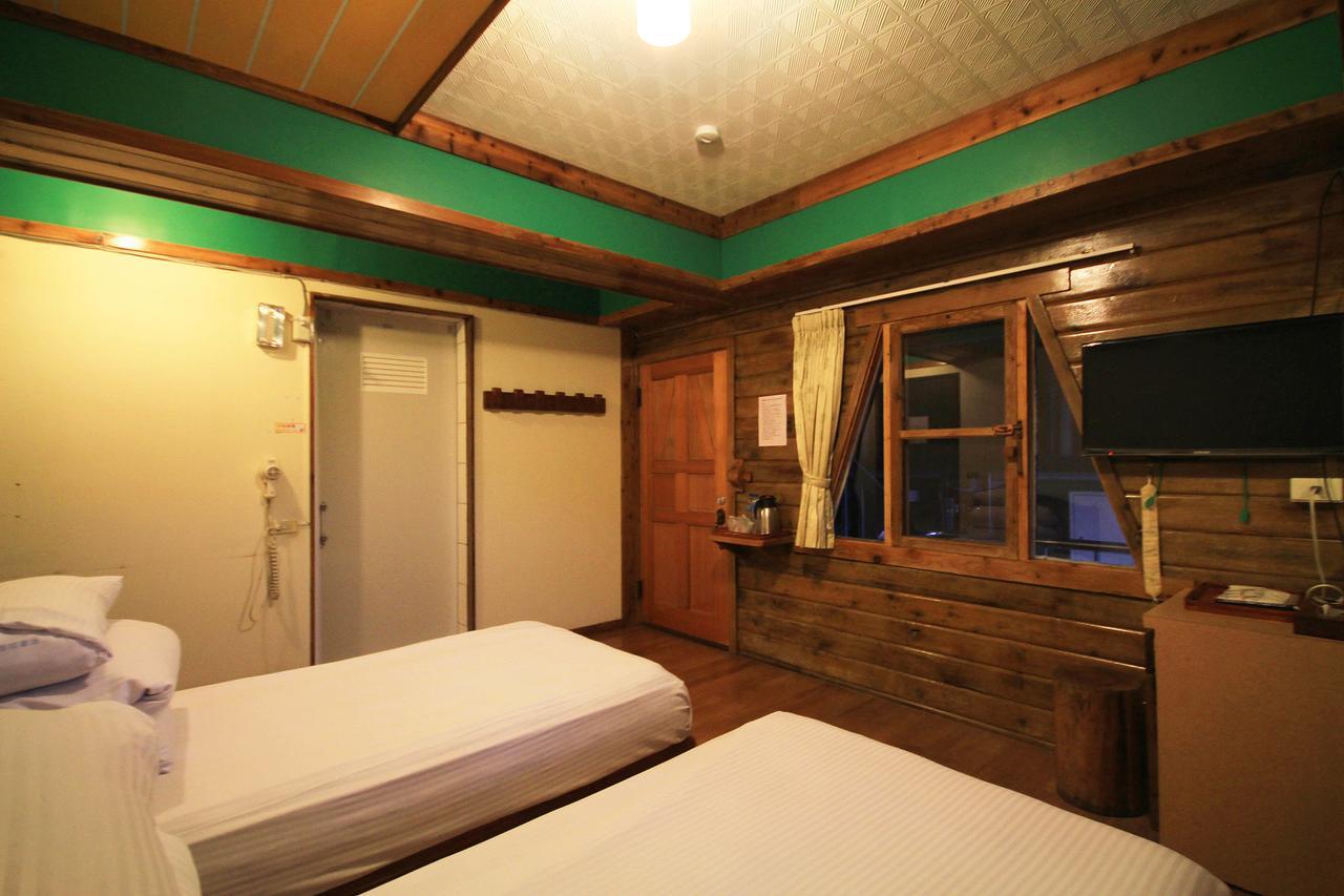 Gemlu Villa Lugu Lake Exterior photo